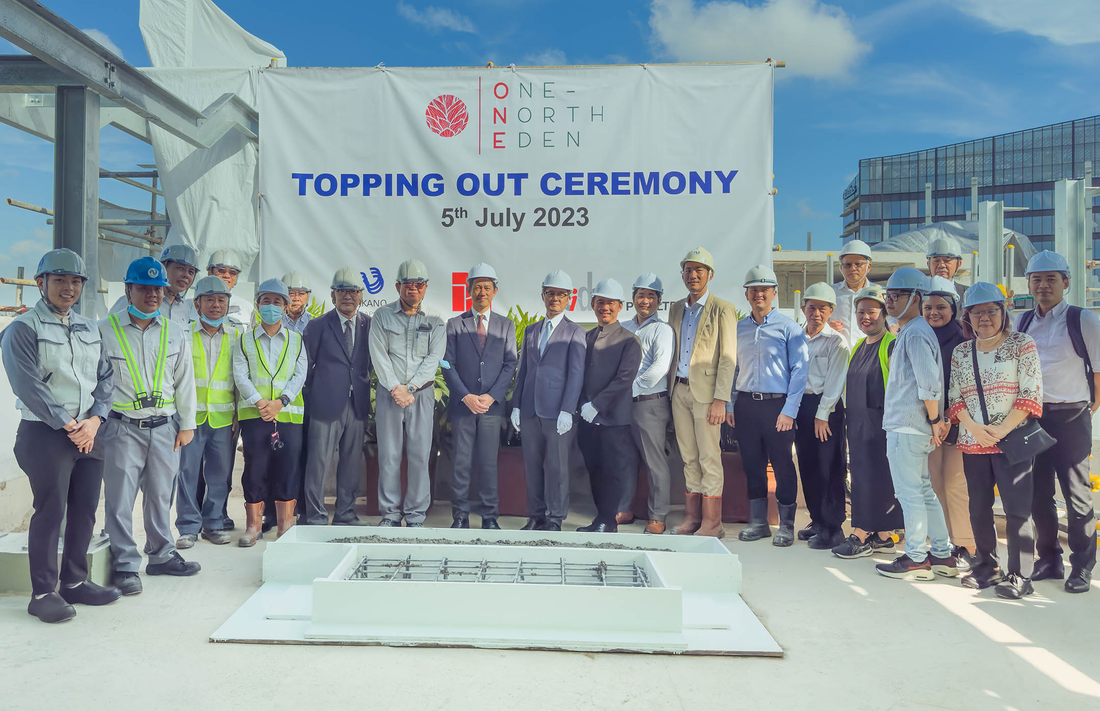 ONE - Topping Up Photo
